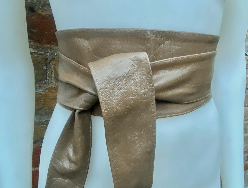 Light KHAKI brown obi belt. Wrap belt in soft genuine leather. Wraparound waist belt. Wide style. Boho wide dress belt in light taupe brown