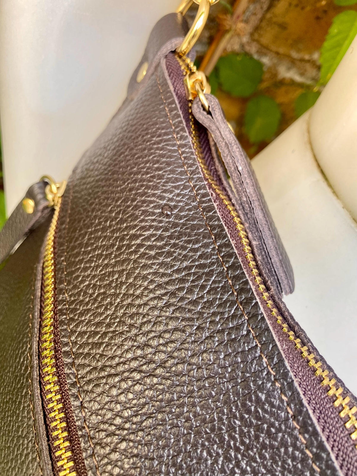 Dark brown leather bag. Genuine leather messenger bag. Chocolate brown crossbody / shoulder bag with zipper and adjustable strap