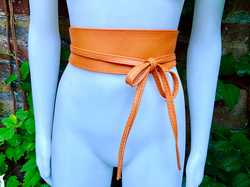 ORANGE obi belt in soft leather. Wrap belt in light ORANGE. Wide waist belt in marigold color. Wraparound belt. Orange sash.