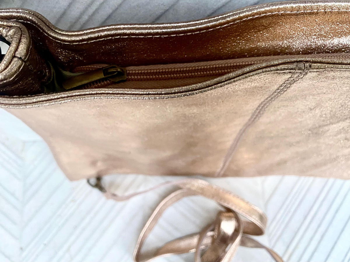 Genuine leather bag in PINK - GOLD .Crossbody / shoulder bag. Metallic salmon color purse with 2 straps. Shiny apricot - peach bag.