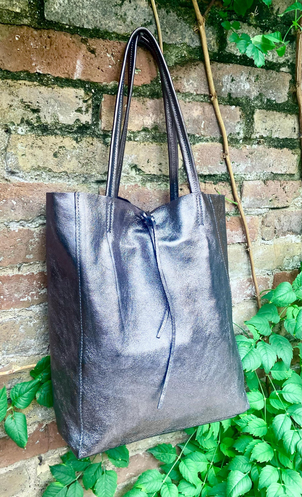 Tote leather bag in SILVER. GENUINE leather shopper. Large carry all bag for your laptop, books. Metallic leather purse.