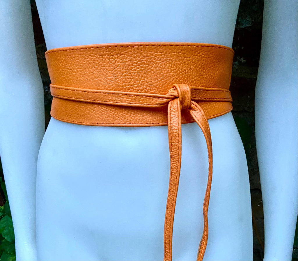 ORANGE obi belt in soft leather. Wrap belt in light ORANGE. Wide waist belt in marigold color. Wraparound belt. Orange sash.