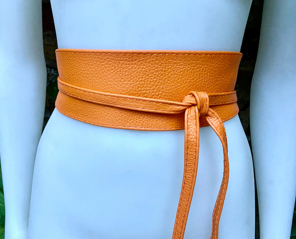 ORANGE obi belt in soft leather. Wrap belt in light ORANGE. Wide waist belt in marigold color. Wraparound belt. Orange sash.