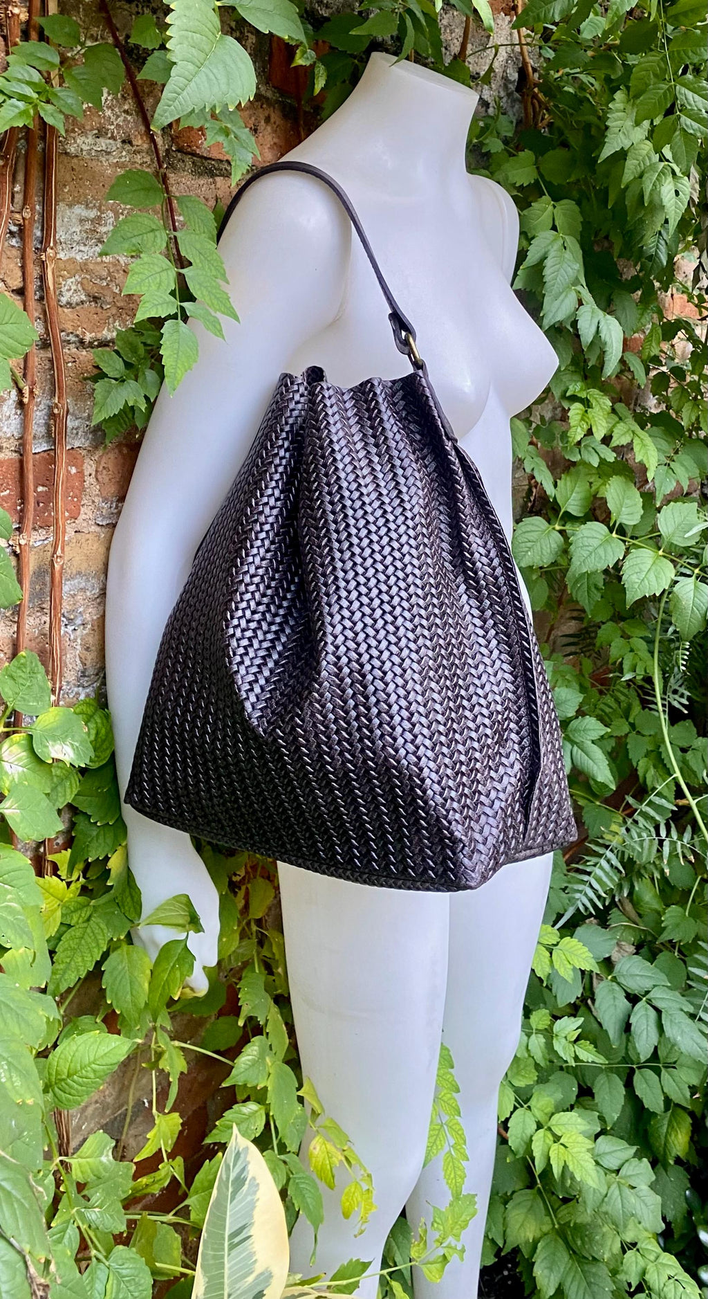 Dark brown slouchy leather bag. Hobo shoulder bag. Braided / engraved genuine leather book / tablet bag. Chocolate brown leather shopper.