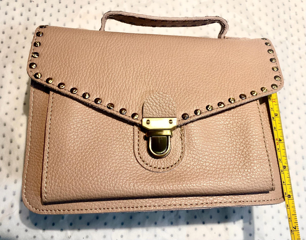 Camel brown leather bag with tacks. Genuine leather small messenger bag. Crossbody / shoulder bag with zipper and flap