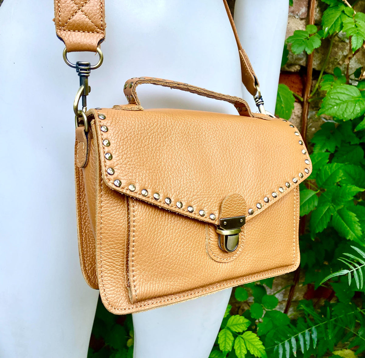 Camel brown leather bag with tacks. Genuine leather small messenger bag. Crossbody / shoulder bag with zipper and flap