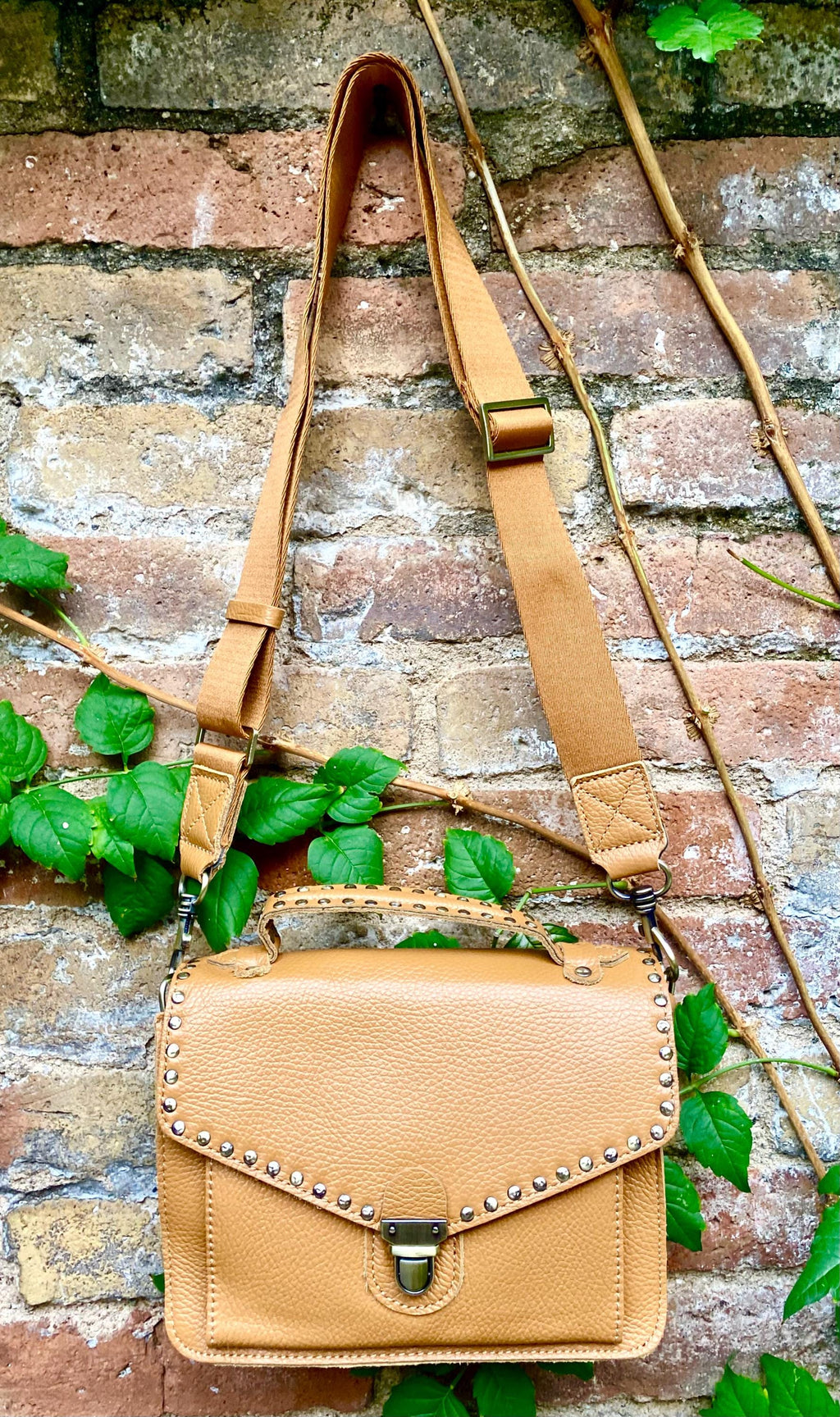 Camel brown leather bag with tacks. Genuine leather small messenger bag. Crossbody / shoulder bag with zipper and flap