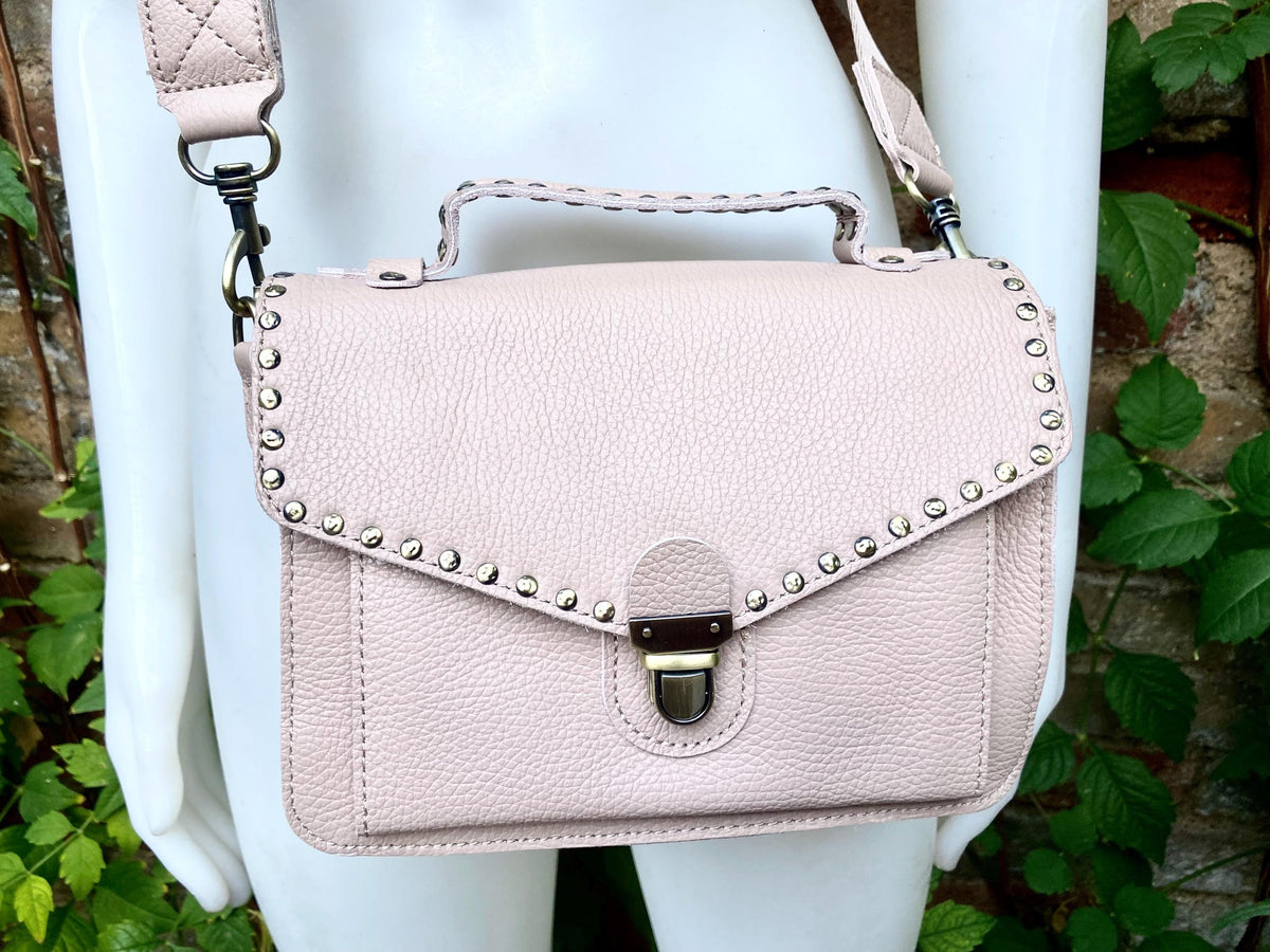 Camel brown leather bag with tacks. Genuine leather small messenger bag. Crossbody / shoulder bag with zipper and flap