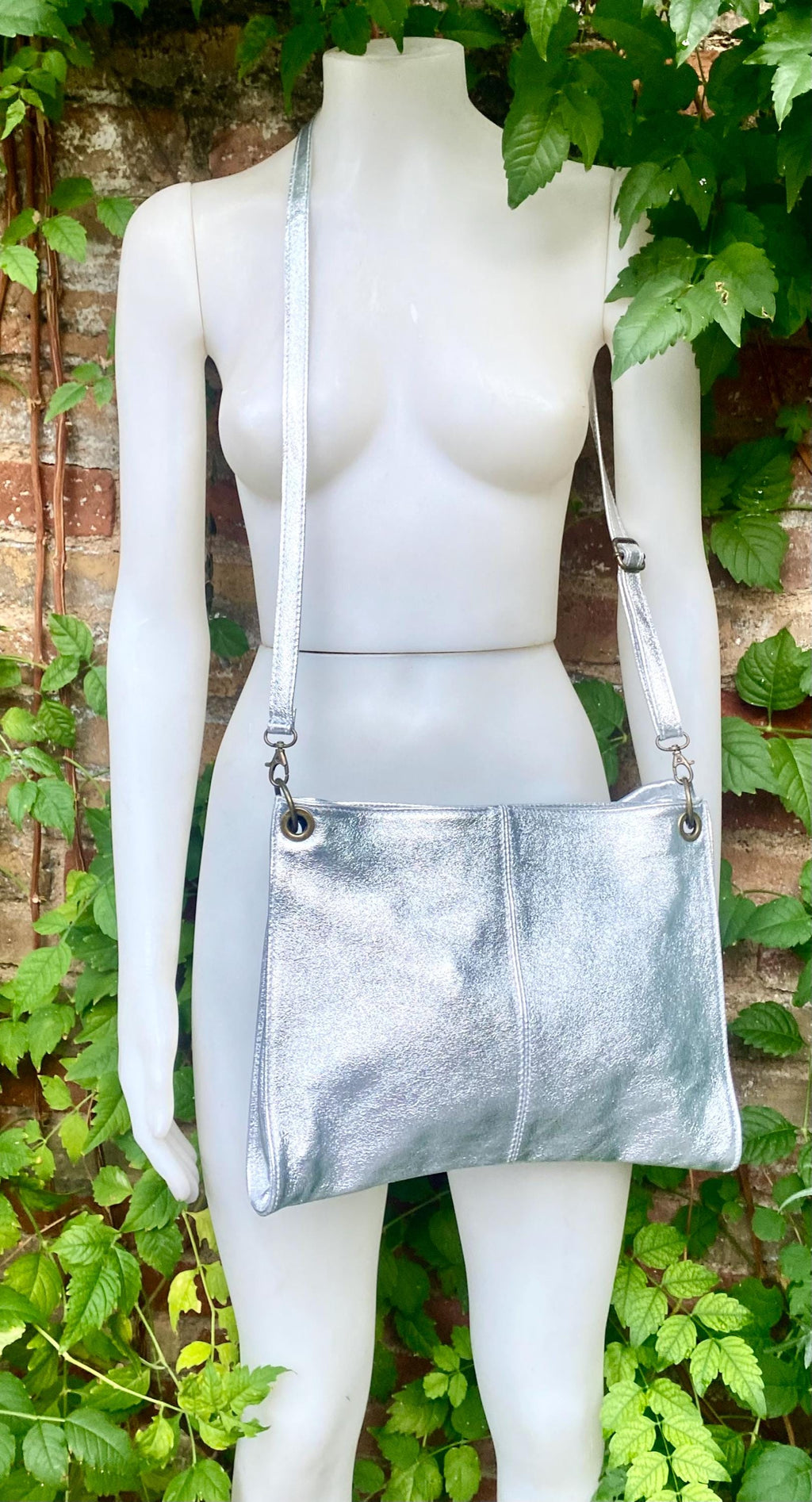 Genuine leather bag in SILVER .Cross body / shoulder bag. Silver purse with 2 straps.
