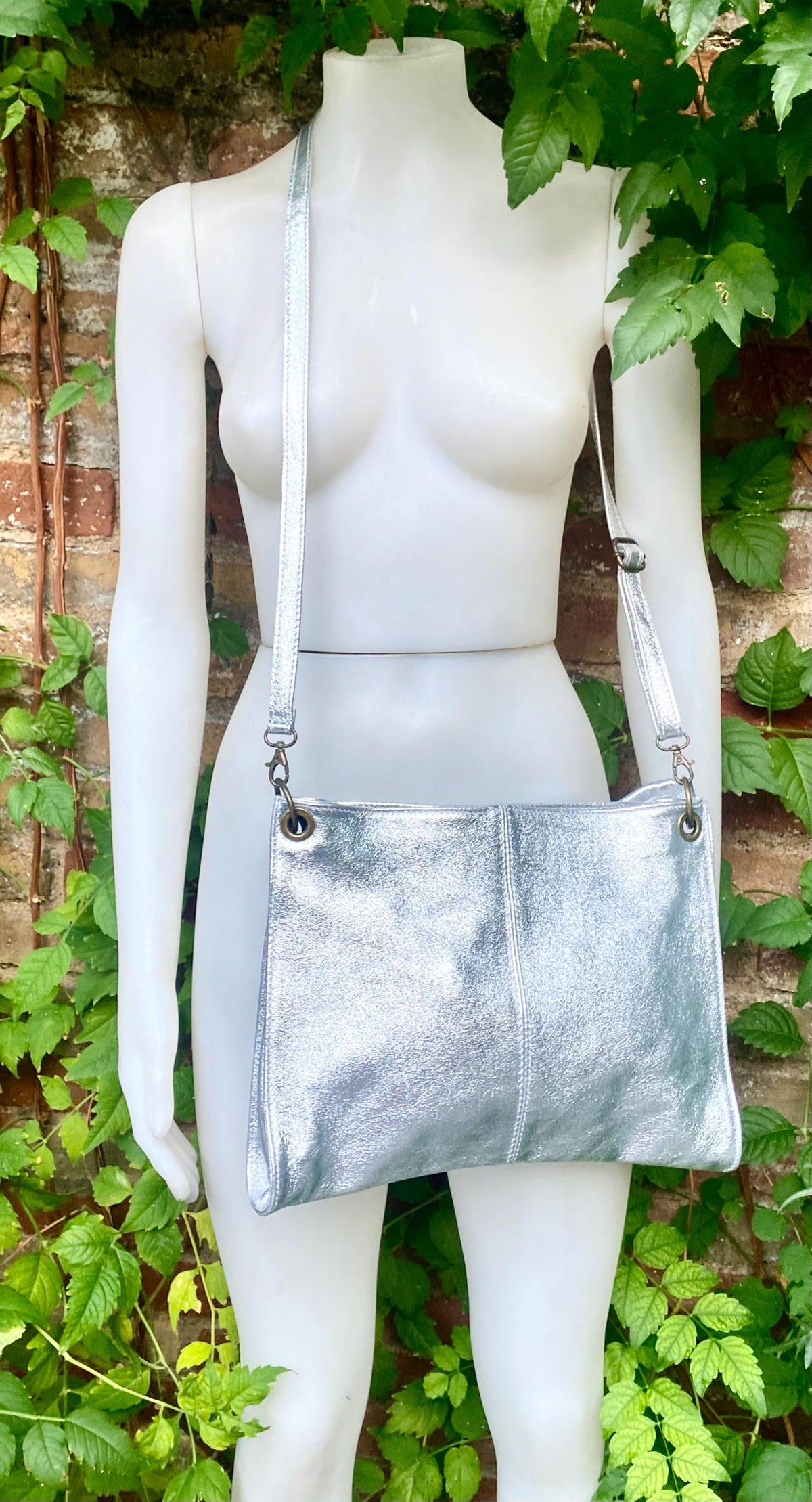 Genuine leather bag in SILVER .Cross body / shoulder bag. Silver purse with 2 straps.