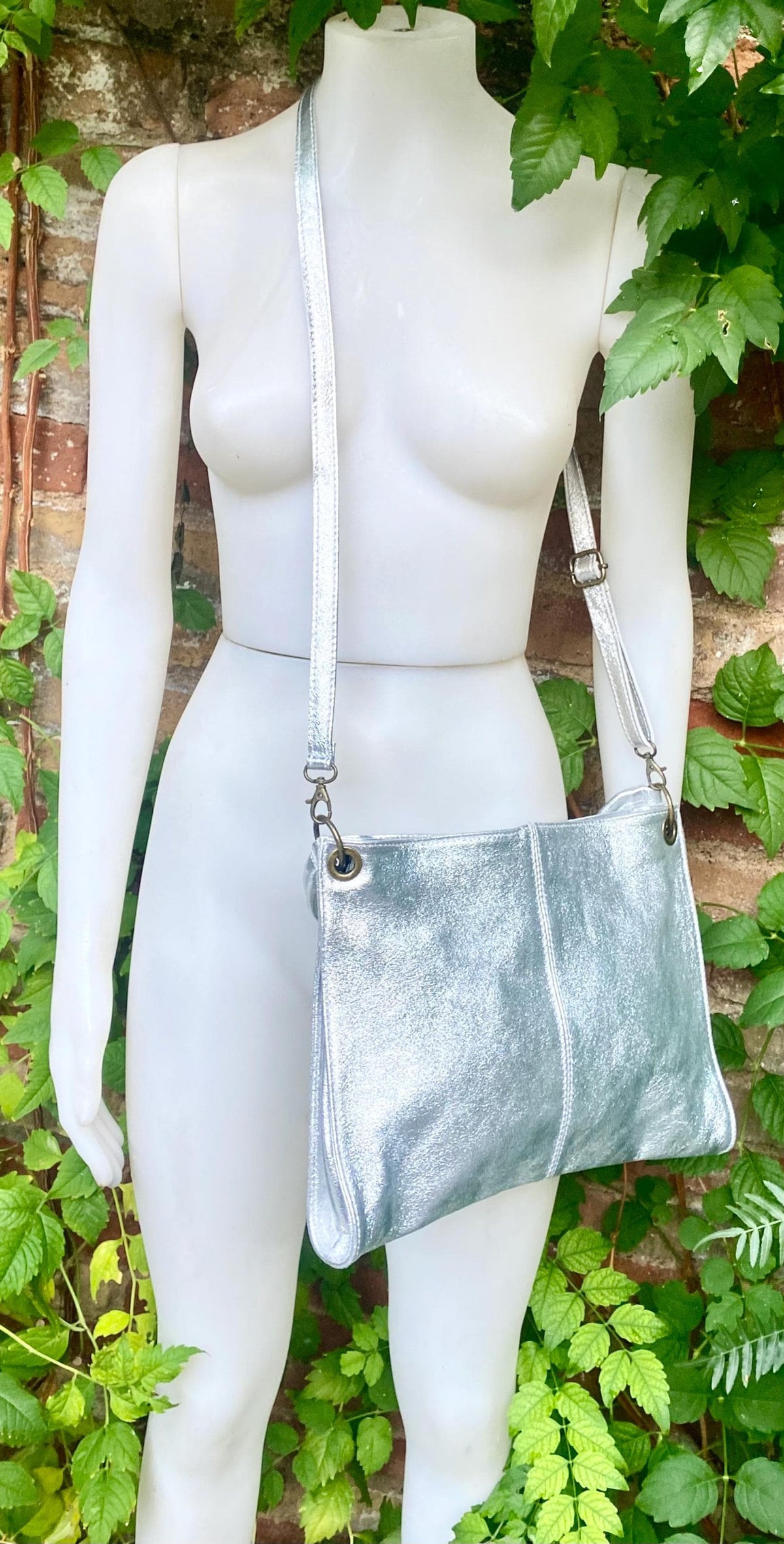 Genuine leather bag in SILVER .Cross body / shoulder bag. Silver purse with 2 straps.