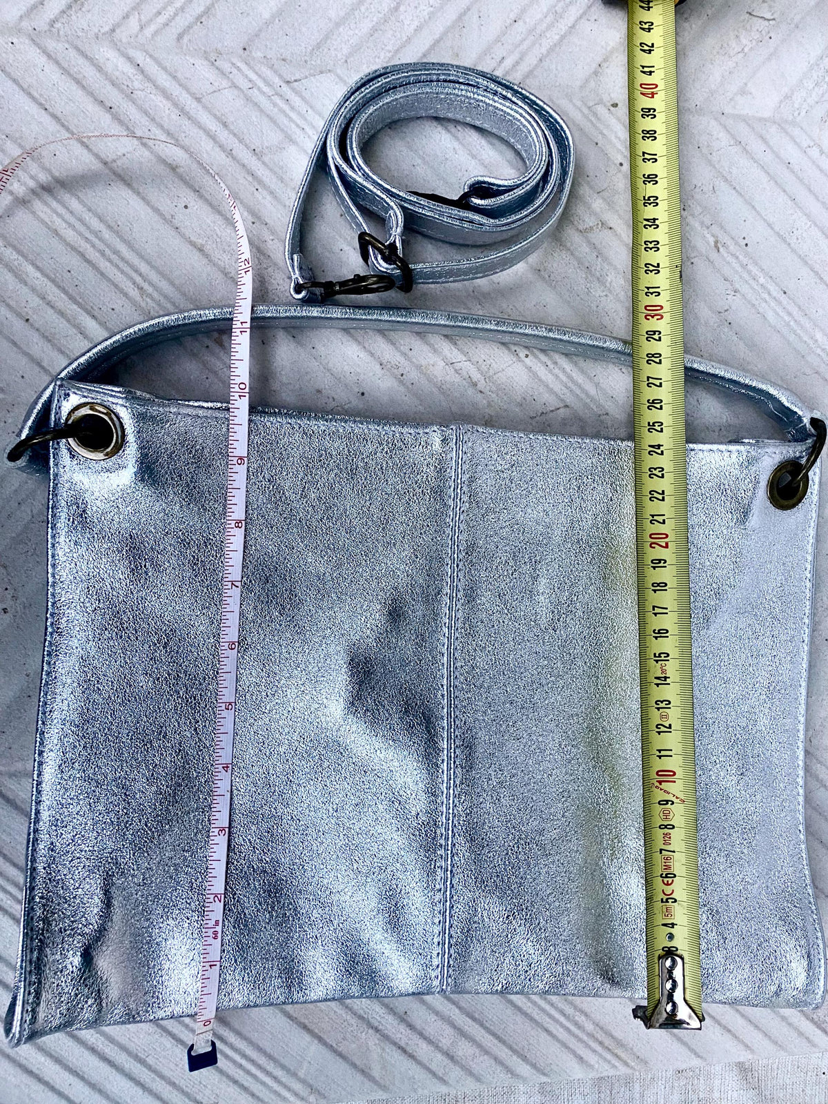 Genuine leather bag in SILVER .Cross body / shoulder bag. Silver purse with 2 straps.