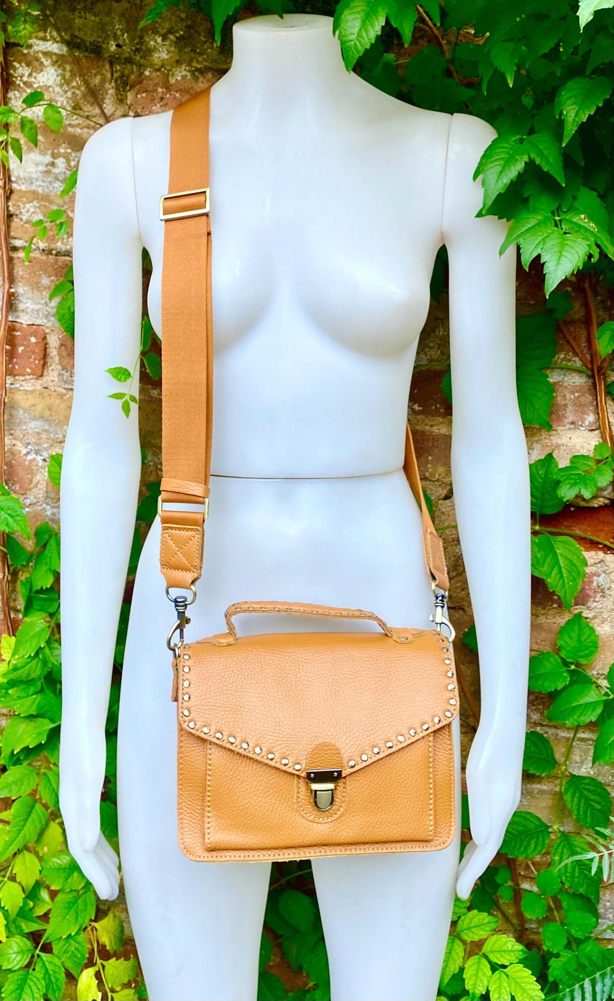 Camel brown leather bag with tacks. Genuine leather small messenger bag. Crossbody / shoulder bag with zipper and flap