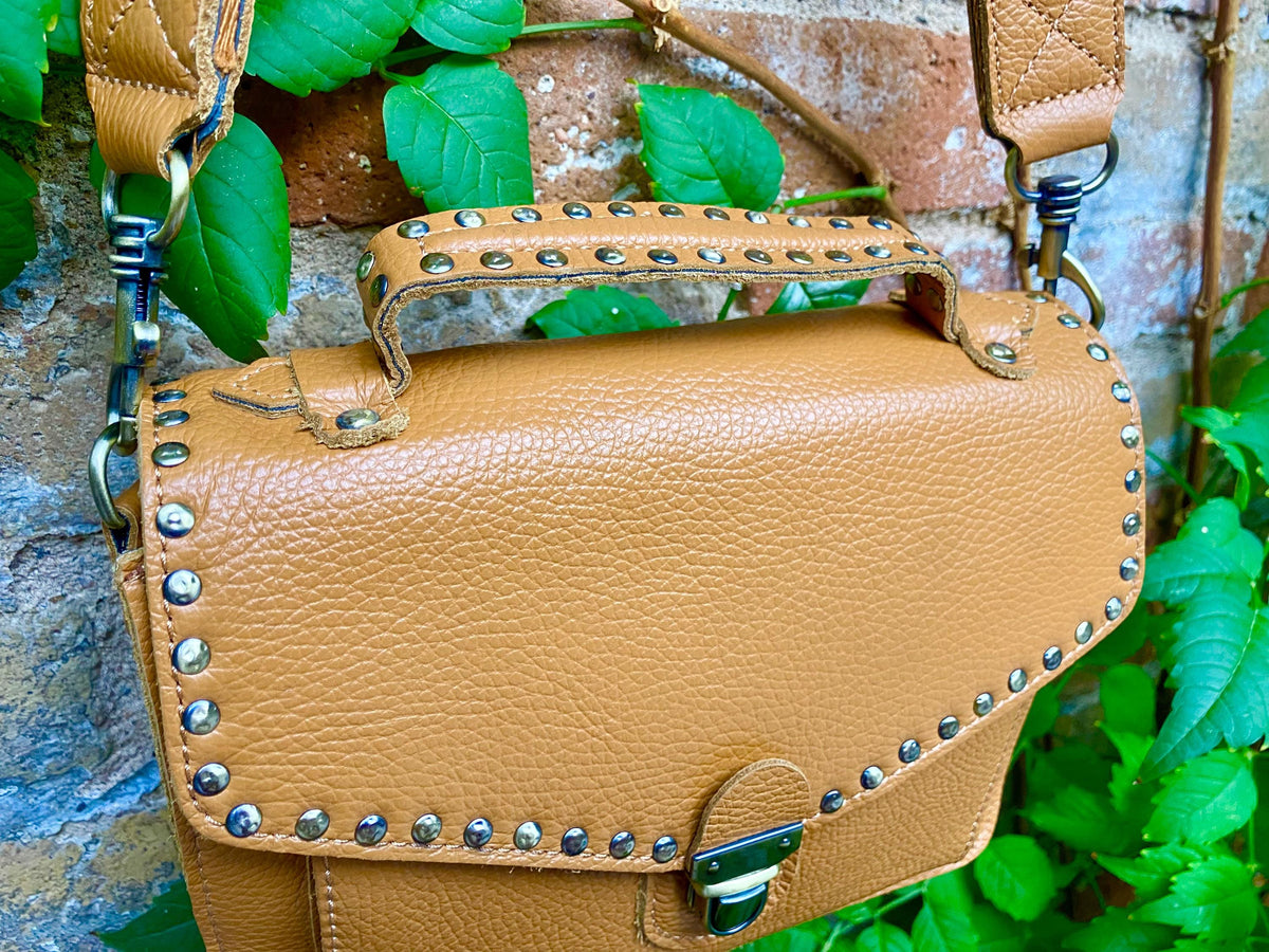 Camel brown leather bag with tacks. Genuine leather small messenger bag. Crossbody / shoulder bag with zipper and flap