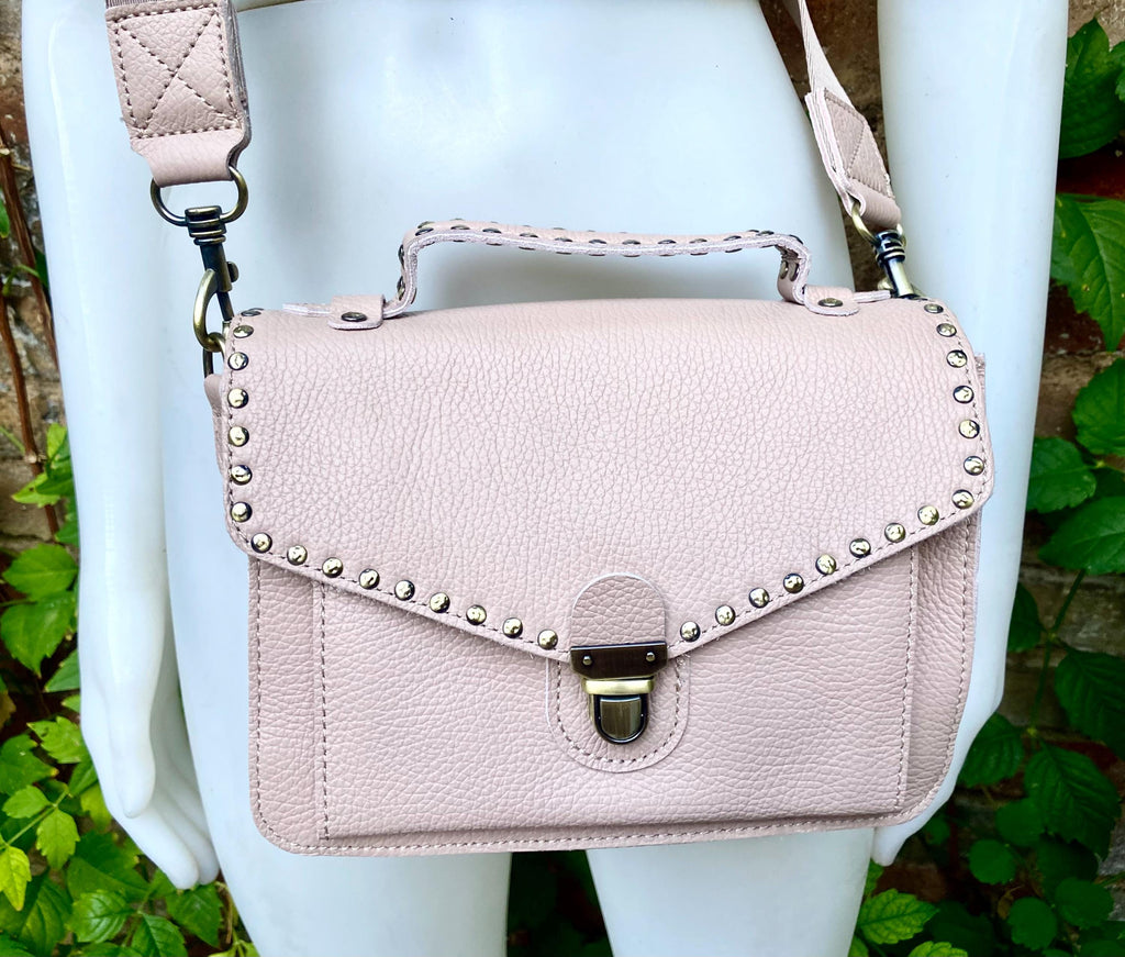 Camel brown leather bag with tacks. Genuine leather small messenger bag. Crossbody / shoulder bag with zipper and flap