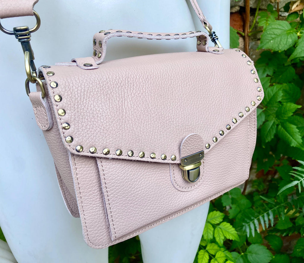 Camel brown leather bag with tacks. Genuine leather small messenger bag. Crossbody / shoulder bag with zipper and flap