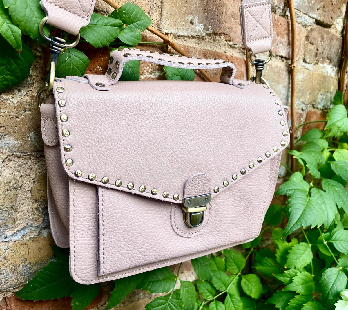 Camel brown leather bag with tacks. Genuine leather small messenger bag. Crossbody / shoulder bag with zipper and flap