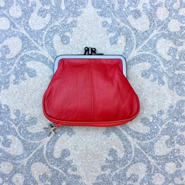 Red purse in genuine leather. Retro style kiss lock purse in red. Genu –  Handmade suede bags by Good Times Barcelona