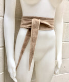 Beige obi belt. Suede wrap belt in soft suede. Wraparound waistbelt. Wide model. Boho dress belt in beige suede. Beige leather soft belt