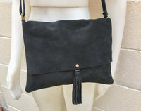 BOHO bag in suede, genuine cross over bag in black. Natural leather bag. BLACK messenger bag , boho festival bag