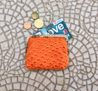 Crochet coin purse. ORANGE  kiss lock purse. Retro clip purse, hand crocheted with metallic frame in silver. Grandma retro  purses