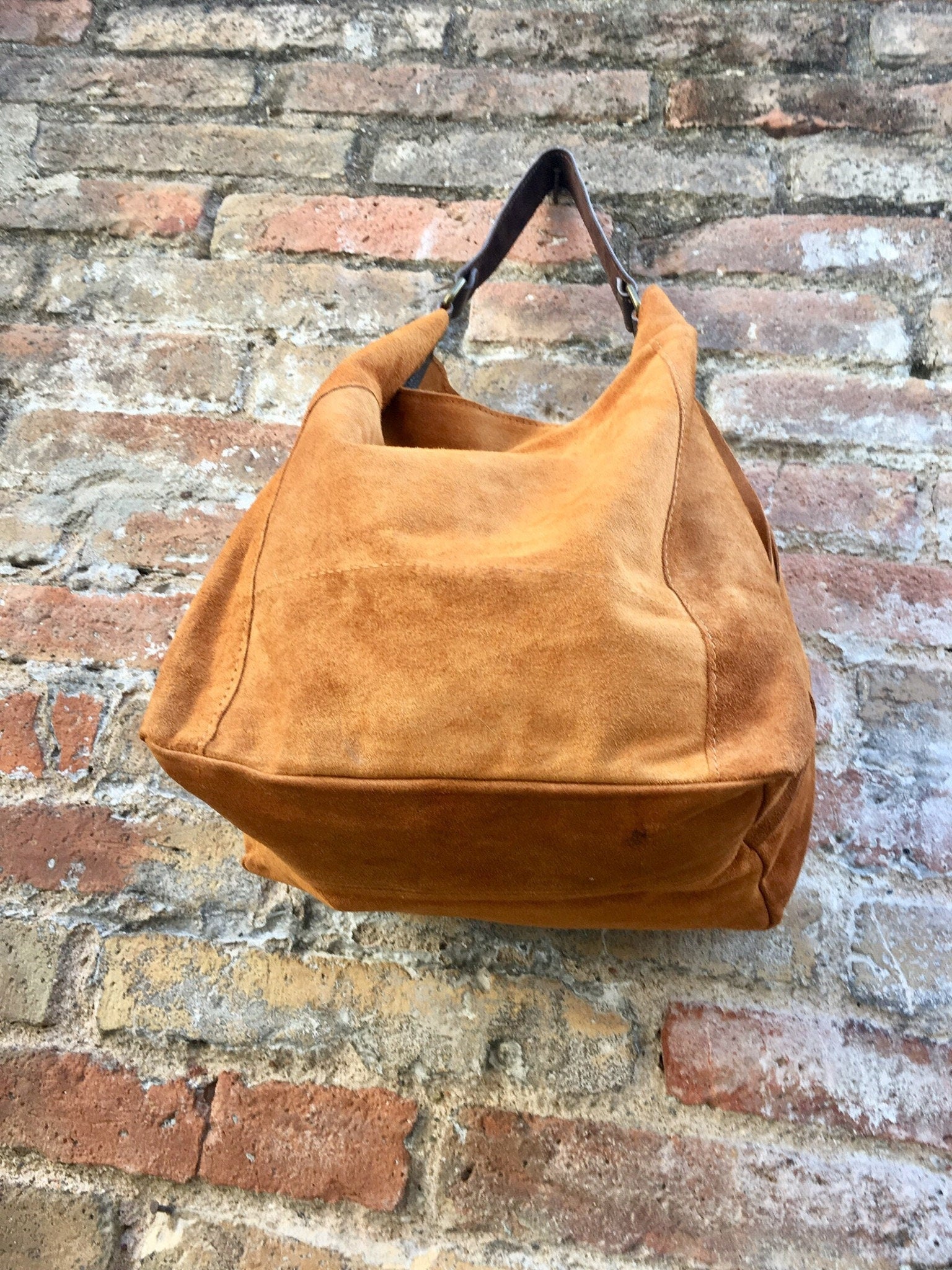 Slouch leather bag in light camel. Light saddle brown hobo bag. Boho bag.Book or tablet bags in suede. Mustard brown soft leather shopper