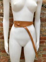 Leather 80s style obi belt . Wrap belt in camel BROWN. Waist belt in genuine leather. Saddle brown wraparound belt.Tobacco Brown dress belt