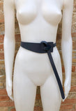 Leather 80s style obi belt . Wrap belt in NAVY BLUE.  Waist belt in genuine  leather. Dark blue wraparound belt. Bluedress belt