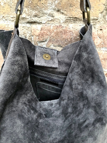 Slouch leather bag in dark gray. Grey suede hobo bag. Boho bag