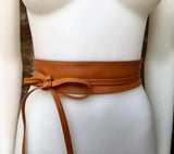 Obi belt in soft leather. Narrow style. Wrap belt in CAMEL BROWN. Tobacco wraparound waist belt in genuine leather. Boho tan wide belt.