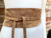 Light camel brown leahter OBI belt. Light brown suede waist belt. Soft leather wraparound belt, Tan beige, cafe au lait boho wrap belt