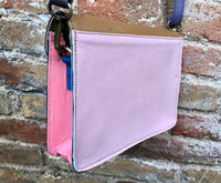 Small cross body bag in genuine leather. Enveloppe bag with adjustable strap + flap. Boho multicolor bag, green, camel brown, pink, fuchsia