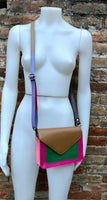 Small cross body bag in genuine leather. Enveloppe bag with adjustable strap + flap. Boho multicolor bag, green, camel brown, pink, fuchsia