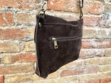 Messenger bag in genuine suede leather. Dark brown cross body bag. Boho suede bag with zipper and flap. Chocolate brown suede purse