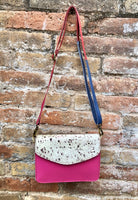 Small cross body bag in genuine leather. Enveloppe bag with adjustable strap + flap. Boho multicolor bag,  pink, fuchsia,blue and beige