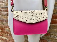 Small cross body bag in genuine leather. Enveloppe bag with adjustable strap + flap. Boho multicolor bag,  pink, fuchsia,blue and beige