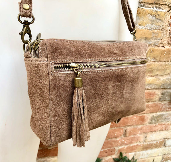 Leather Handbag - Camelia Roma
