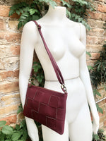 Small leather bag in burgundy. GENUINE leather crossbody bag. Wine red purse with zipper and remomable wistlet. Dark red leather bag