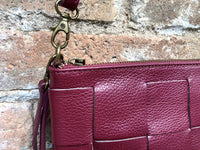 Small leather bag in burgundy. GENUINE leather crossbody bag. Wine red purse with zipper and remomable wistlet. Dark red leather bag