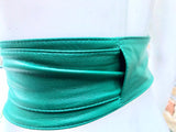 GREEN obi belt. Wrap belt in soft genuine leather. Wraparound waist belt. Wide style. Boho dress belt in green.